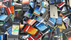 Don't Recycle It, Reuse It: 10 Clever Uses for Your Old Smartphone ...