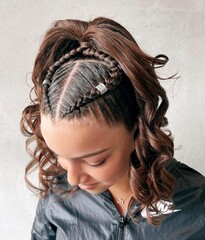 40 Hairstyles for Teenage Girls that Slay in 2024