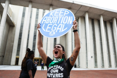 Florida Supreme Court allows 6-week abortion ban to take effect ...