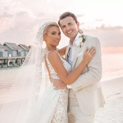 Billie Faiers shares unseen snaps from secret London wedding for ...