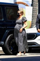 Sofia Richie Grainge's Floral Maxi Dress Is Especially Bump-Friendly