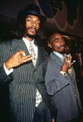 Snoop Dogg (Tupac Shakur)