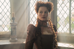 Mary Queen of Scots film review: Saoirse Ronan, Margot Robbie in ...