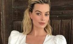 Margot Robbie admits her friends won't let her in the kitchen ...