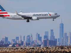 American Airlines Group (American Airlines Boeing 737-800)