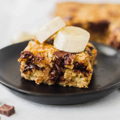 Banana Chocolate Chip Baked Oatmeal