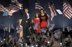 U.s. President Elect Senator Barack Obama Daughter Sasha Obama (Barack Obama)