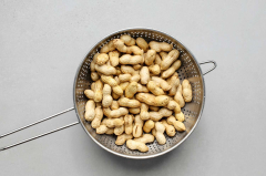 Boiled Peanuts