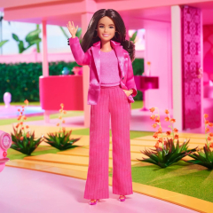 Barbie The Movie Gloria Doll Pink Power Pantsuit (Mattel Barbie)