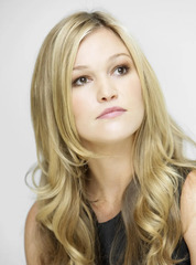 Julia Stiles