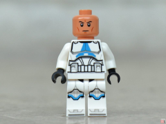 501st Legion Clone Trooper (LEGO Star Wars KIX Minifigure 501st Clone Medic)