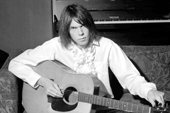 Neil Young Announces 1970 Carnegie Hall Concert as First Official Bootleg