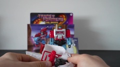 Transformers Retro The Transformers: The Movie Perceptor In-Hand ...