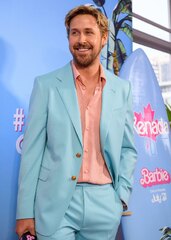 Ryan Gosling (Ryan Gosling Barbie 2023 Blue Blazer)