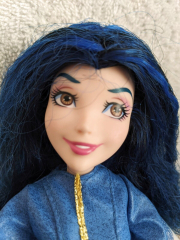 Disney Descendants 2 Uma Isle of the Lost Doll (Disney Descendants Villain Signature Evie Isle of The Lost)