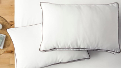 Saatva Latex Pillow (Saatva Latex Pillow High Loft Hypoallergenic Pillow with Shredded Latex Core)