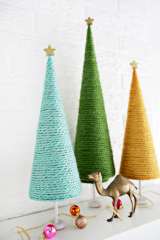 75 Easy Christmas Crafts to DIY This Holiday Season