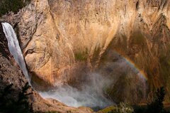 11 of the Best (And Most Photo-Worthy) Day Hikes in Yellowstone Park