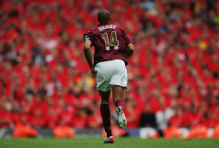 Sports Thierry Henry Soccer Player Arsenal F.C.